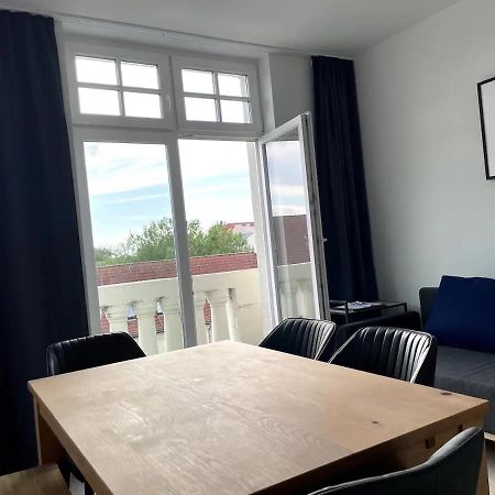 Jaybnb - Gaming Apartment Ps5 65 Zoll 4K Tv Wohnung Mit Balkon Dortmund Exterior foto