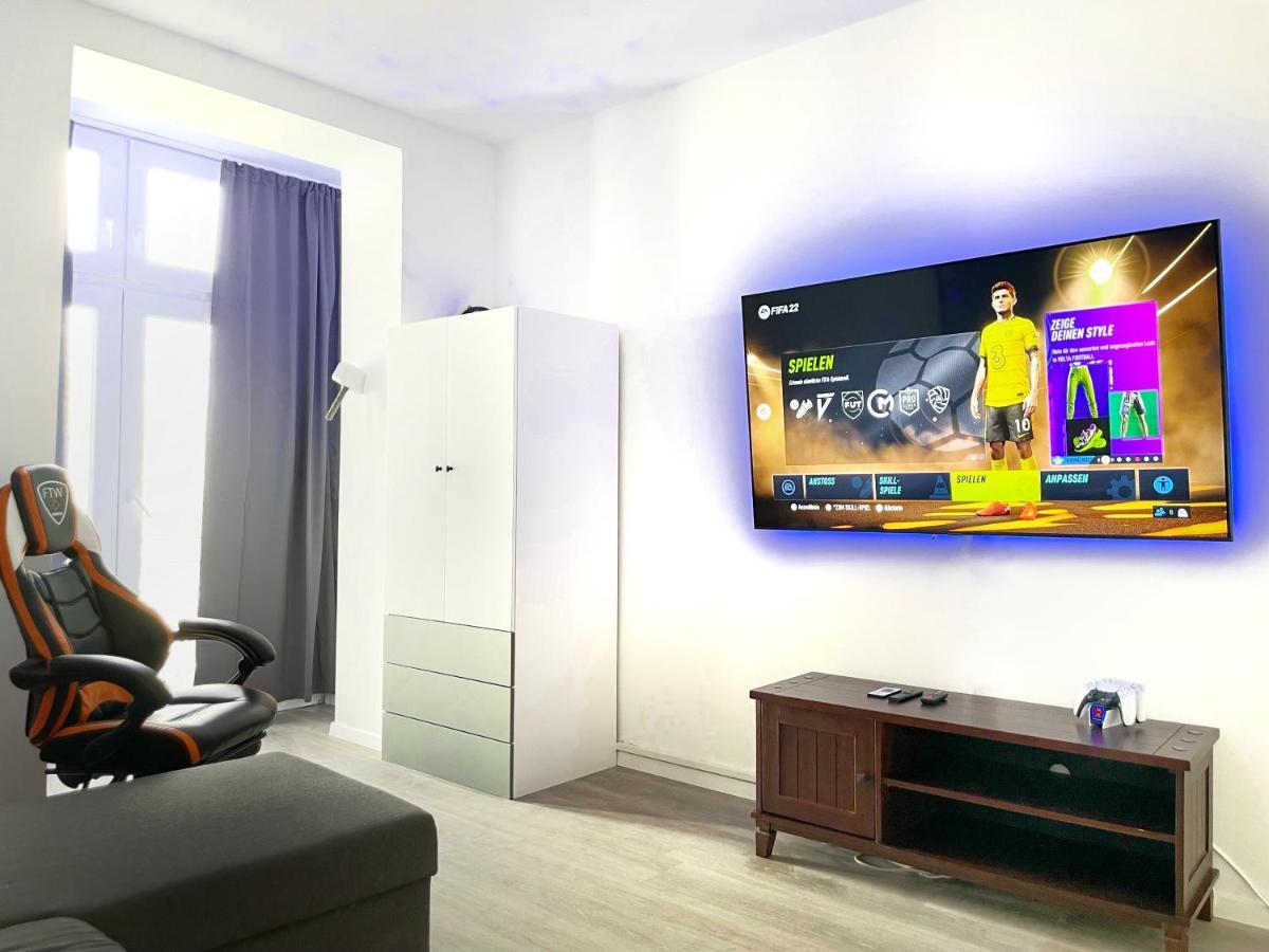 Jaybnb - Gaming Apartment Ps5 65 Zoll 4K Tv Wohnung Mit Balkon Dortmund Exterior foto